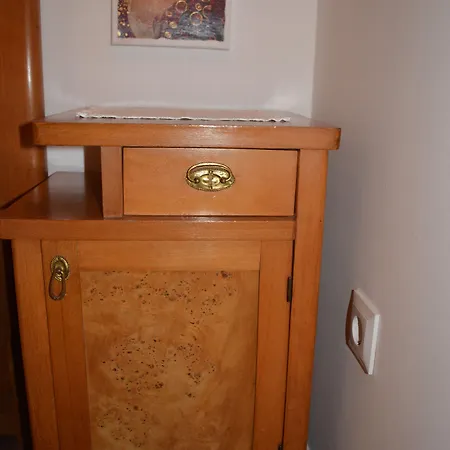 Toma With Private Parking Place Apartamento