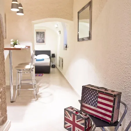 Toma With Private Parking Place Šibenik