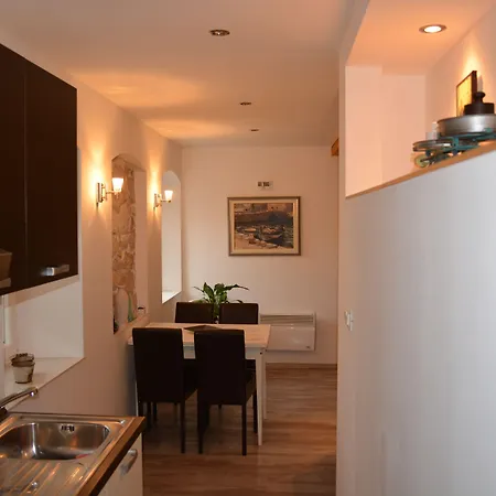 Apartamento Toma With Private Parking Place Šibenik