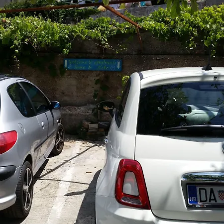 Studio Toma With Private Parking Place Sibenik