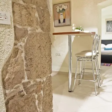 Apartamento Toma With Private Parking Place Šibenik